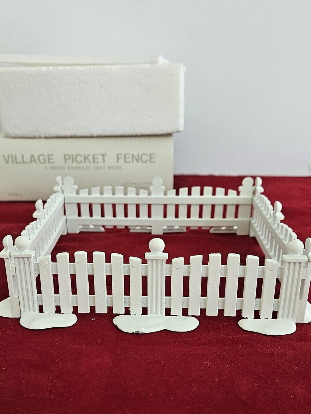 Department 56 Snow Village 4 White Picket Fence #5101-2 Cast Metal Dept 56